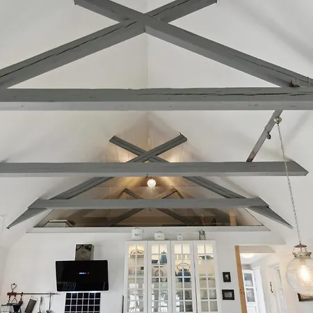 Holiday home Stunning In With Kitchen