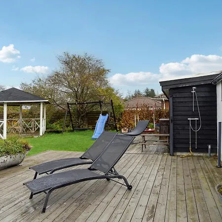 Ferienhaus 2 Bedroom Pet Friendly In Ålbæk
